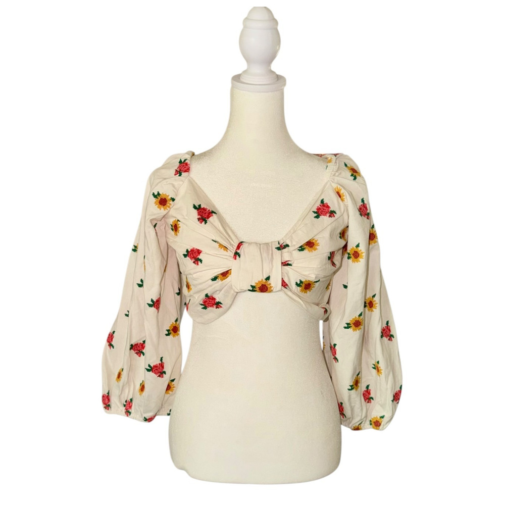 NEW Farm Rio Embroidered Cross Stitch Crop Top Off White Puff Sleeve Size Small - Picture 3 of 14